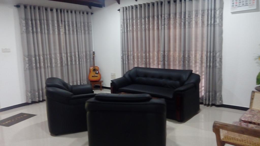 The Bambos Hikkaduwa Exterior foto