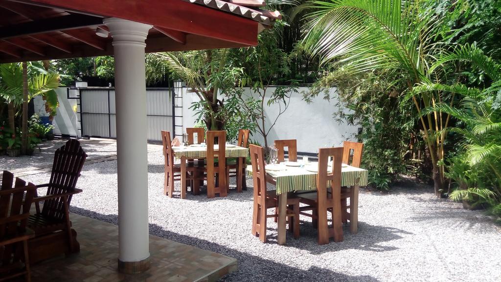 The Bambos Hikkaduwa Exterior foto