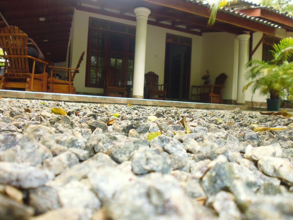 The Bambos Hikkaduwa Exterior foto