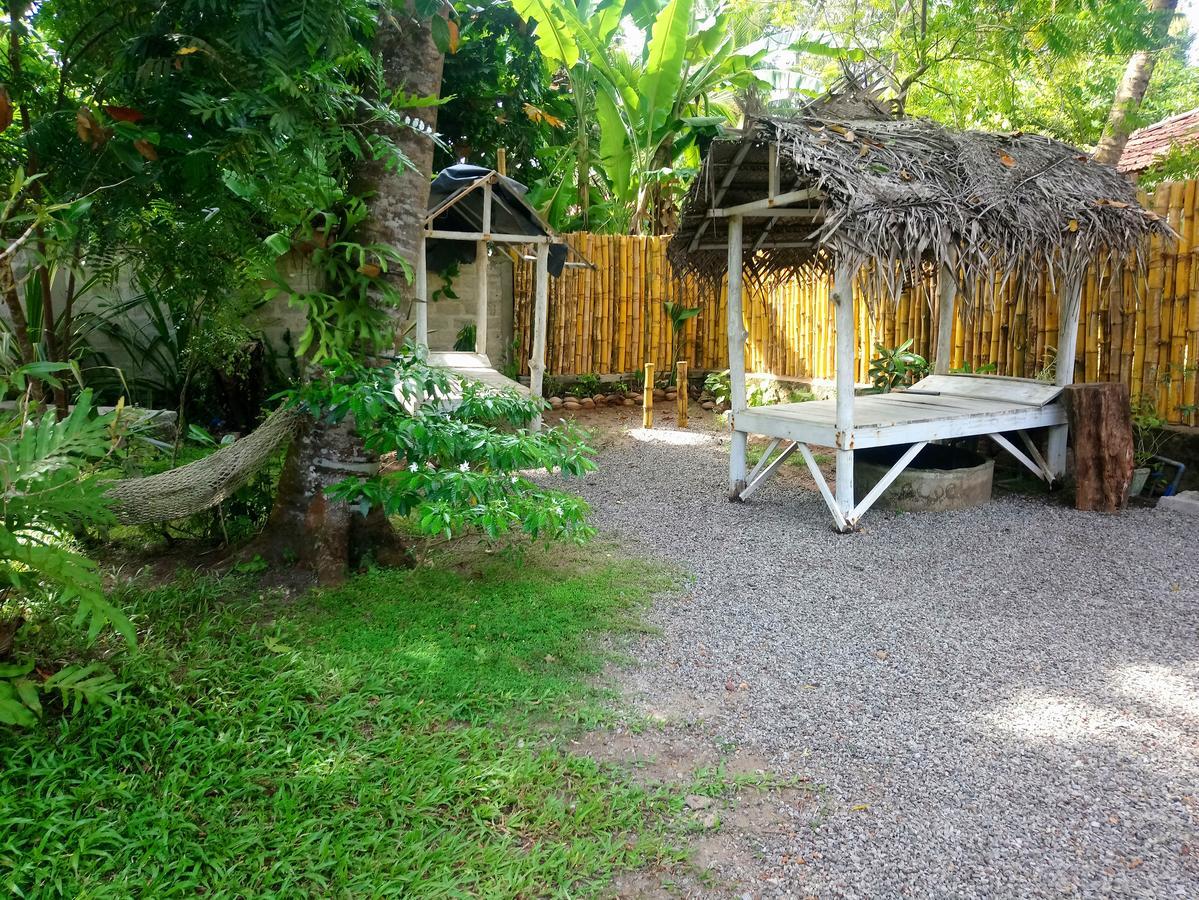 The Bambos Hikkaduwa Exterior foto